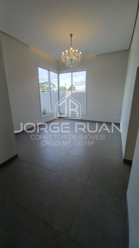 IMÓVEL COM PISCINA DE ALTO PADRÃO NO CENTRO