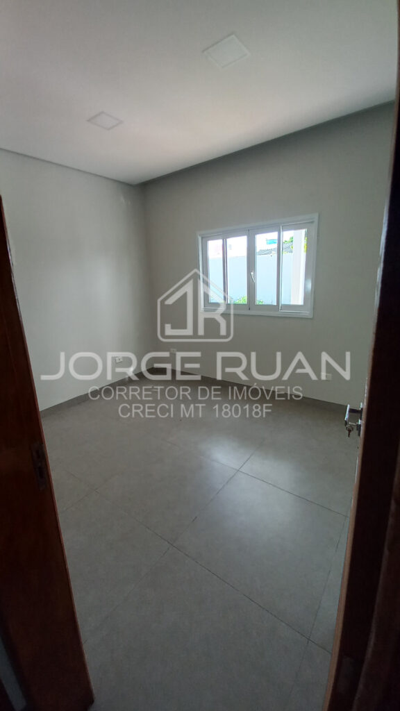 IMÓVEL COM PISCINA DE ALTO PADRÃO NO CENTRO